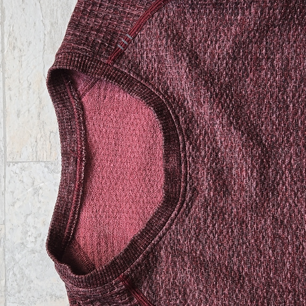 Lululemon Size Large Engineered Warmth Long Sleev… - image 3